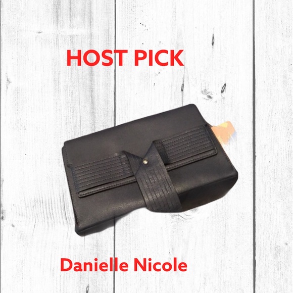 ⭐️HOST PICK 11/23 ⭐️ - Picture 3 of 9